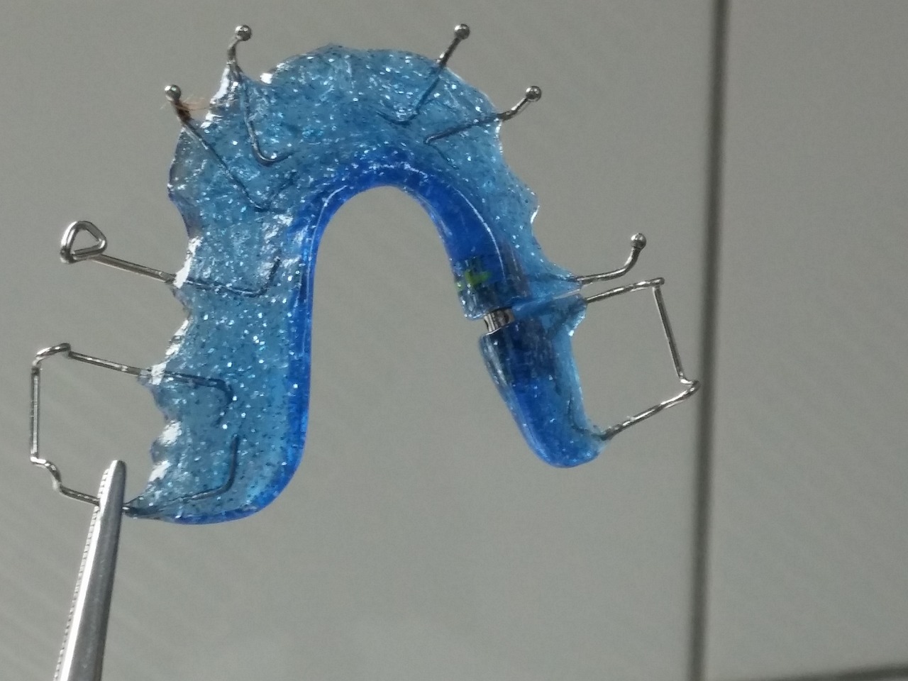 Invisalign Plaklarının Temizliği