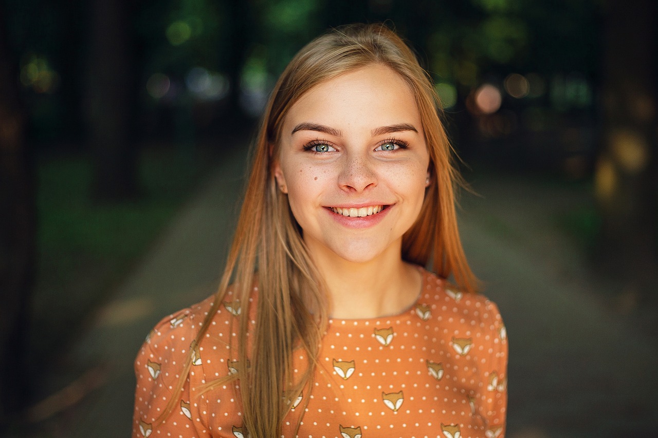 Invisalign Plaklarının Günlük Bakımı için Temel İlkeler